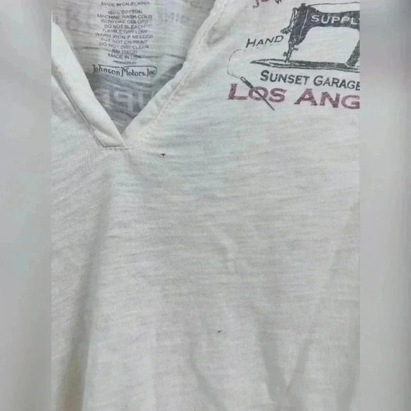 Johnson Motors V Neck Logo Shirt RARE - Picture 4 of 6